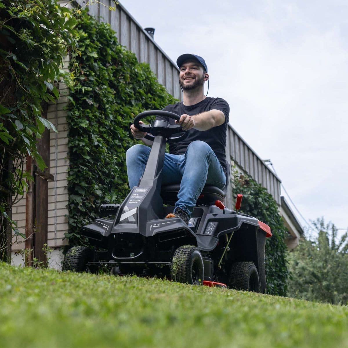 Tractor Corta Pasto 6HP Scheppach - Cortacésped Profesional - Vista frontal